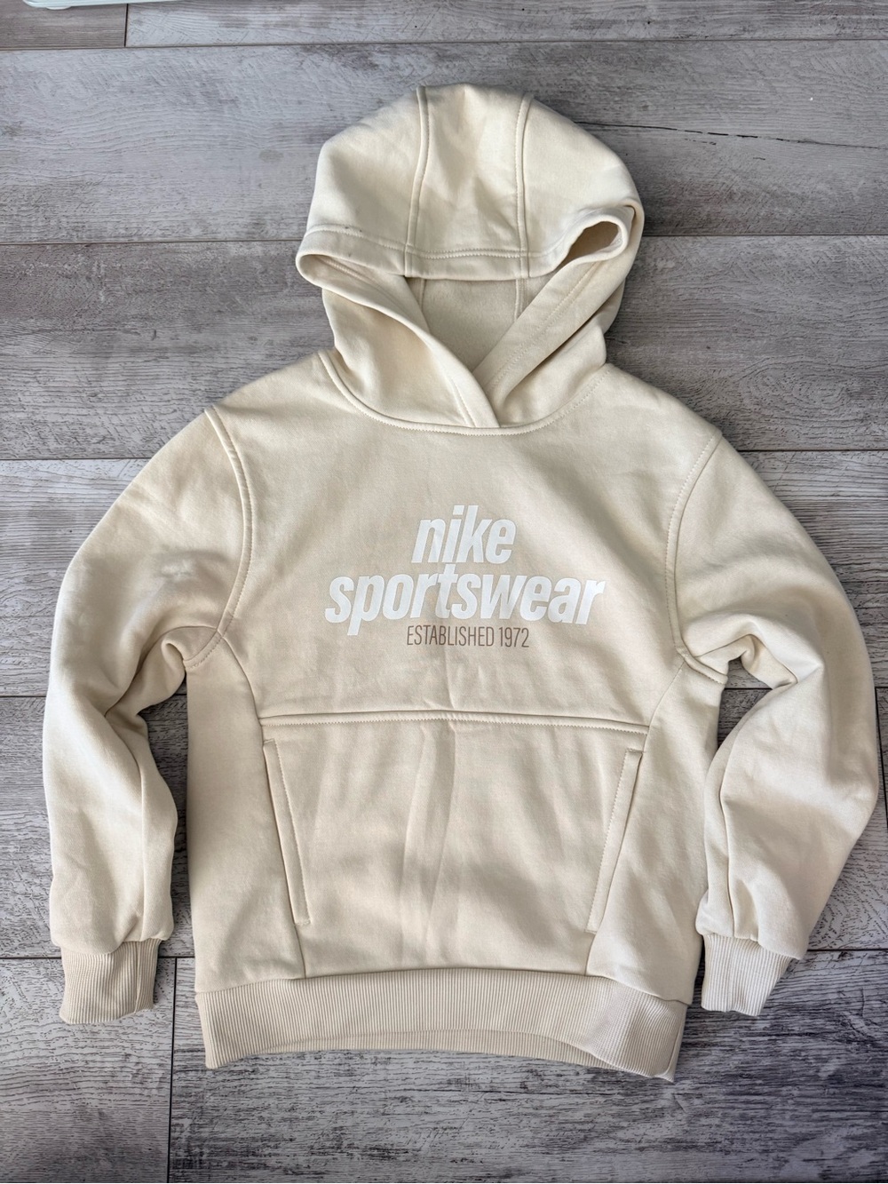 Nike Sportswear Youth Medium Cream Fleece Pullover Hoodie NWOT